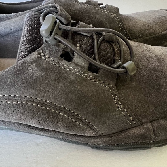 Clark’s Collection Suede Haley Rhea Bungee Slip on in Gray size 8 - Picture 6 of 11